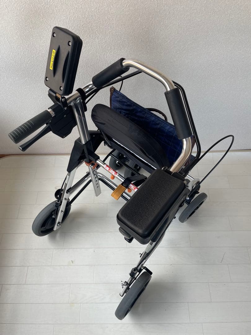 歩行車 : テイコブリトルRF 抑速機能付き