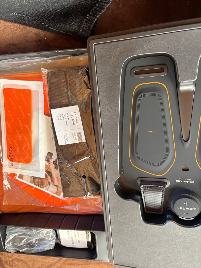【未使用】SIXPAD 5点セット お腹1・腕2・脚2 自宅保管／箱ダメージあり