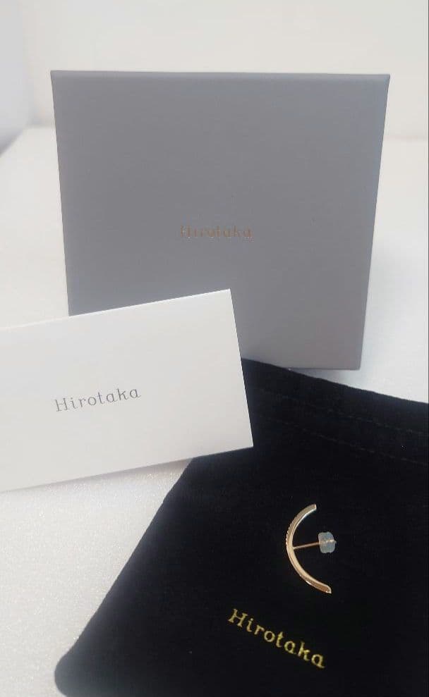 【お値下げ】ヒロタカ BOW ダイヤモンド ピアス 片耳用