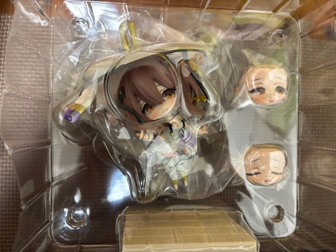 勝利の女神：NIKKE SACシリーズ デフォルメフィギュア 紅蓮