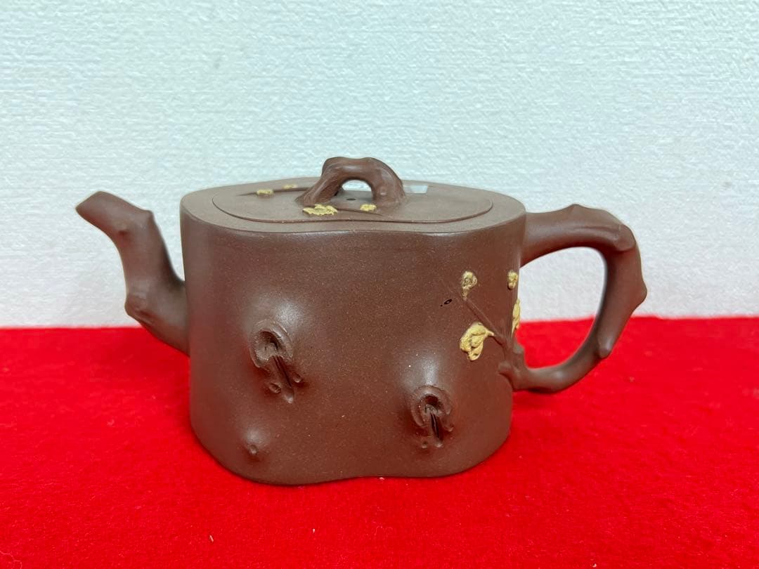急須　呉亮屏梅椿紫砂茶壺　 【呉亮屏】在銘