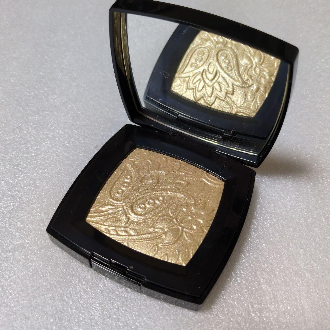 CHANEL ROUTE DES INDES イルミネイティングパウダー 15g