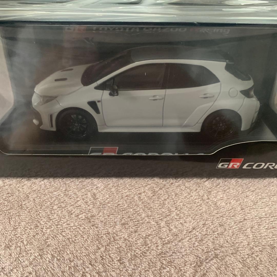 1/30新品未開封GRカローラカラーサンプルミニカープラチナホワイトパールマイカ