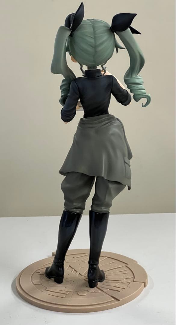 アンチョビ ガールズ&パンツァー劇場版 1/7フィギュア ディ・モールト ベネ