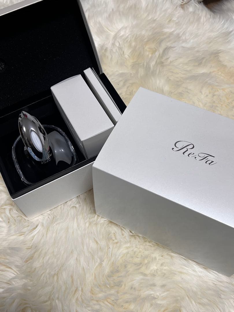 ReFa スカルプブラシ シルバー 専用ケース付き