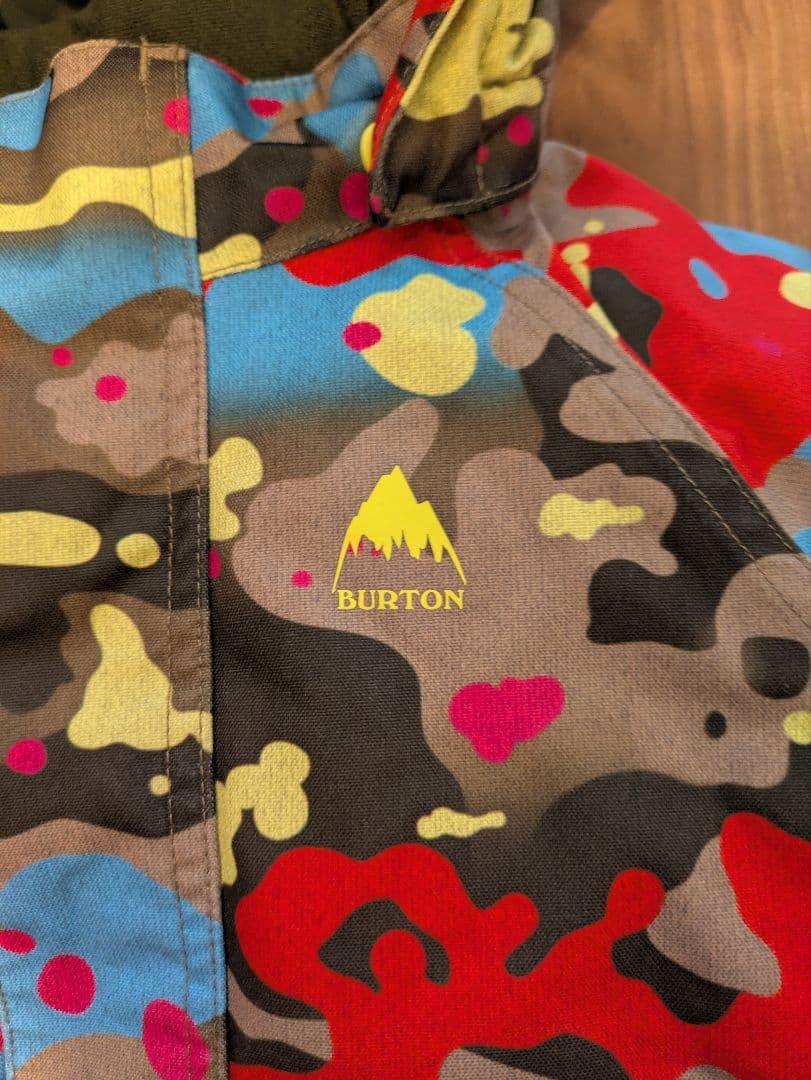 【美品】Burton キッズ　スノーボードウェア上下　ビブパンツ　5T　バートン