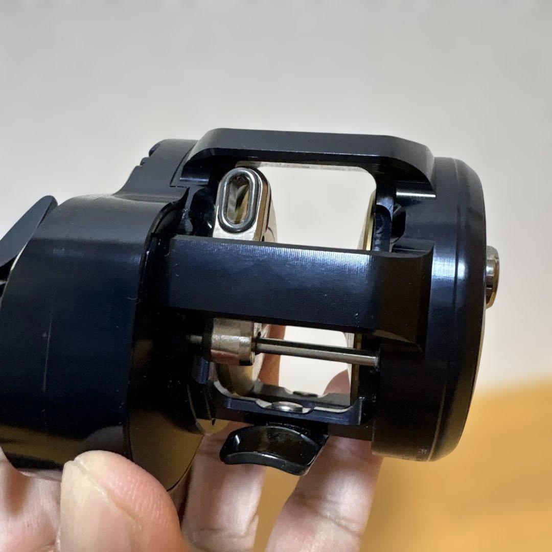 ダイワ　25ソルティガ　300 右巻き