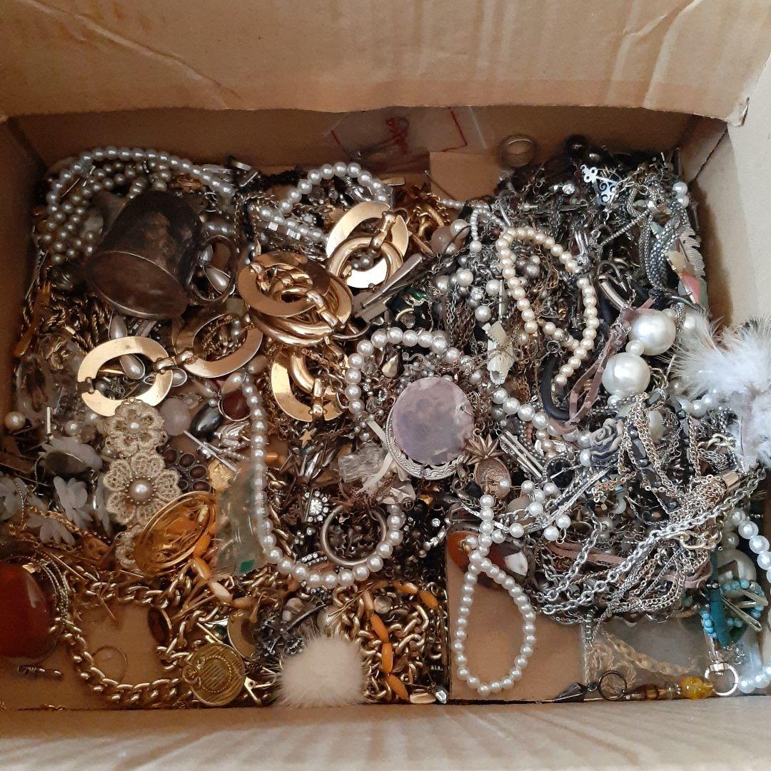 ネックレスまとめ売り