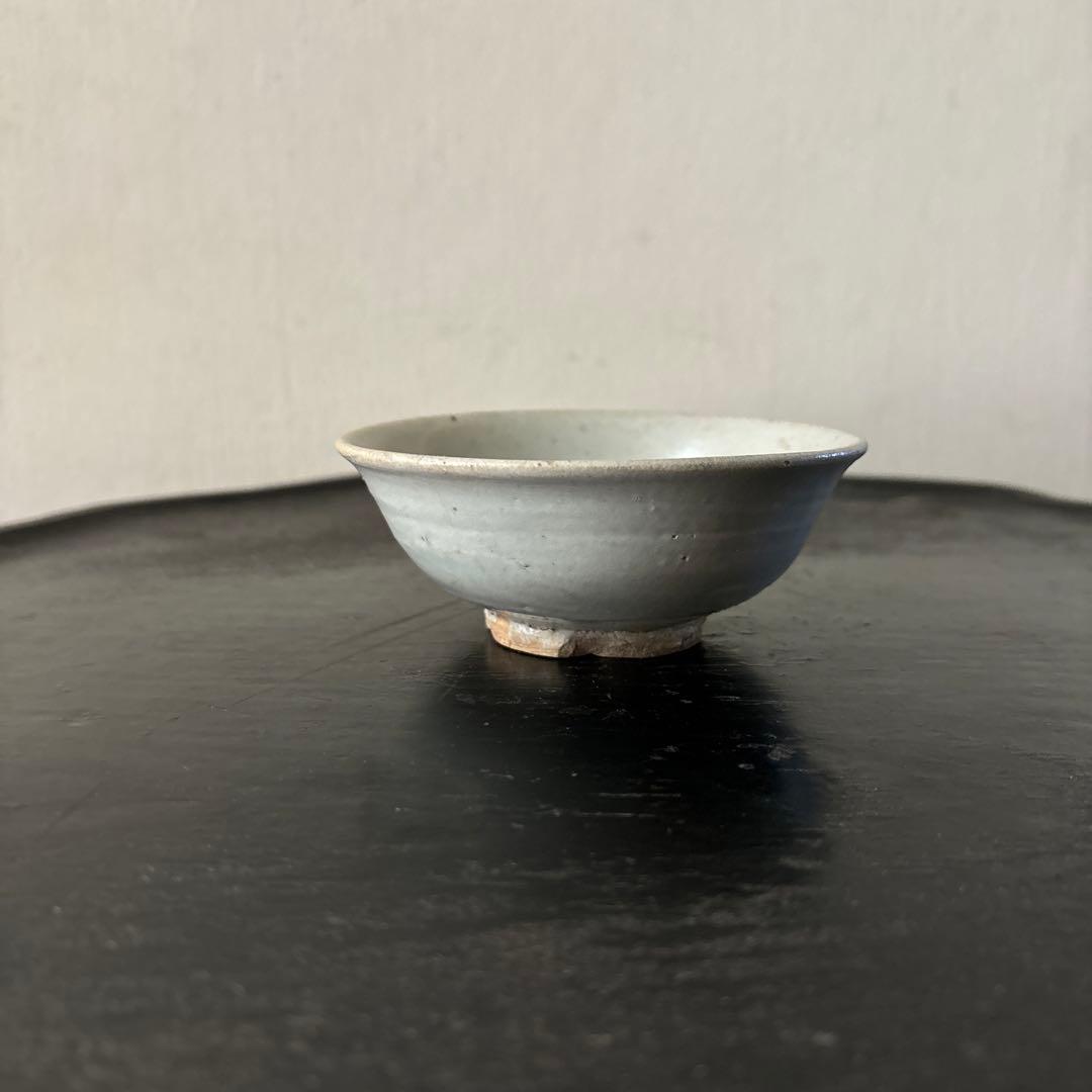 李朝盃　堅手　小鉢　白磁　酒器　小服茶碗　韓国アンティーク　古道具　民芸　古陶磁
