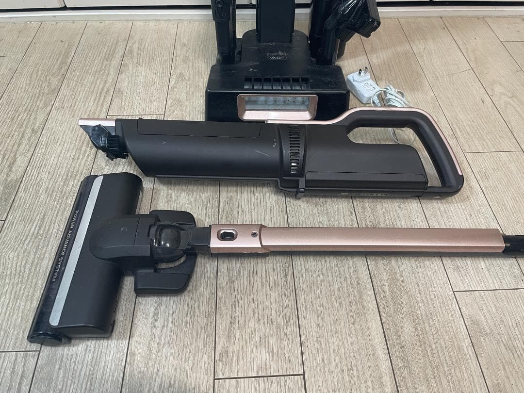 アイリスオーヤマ掃除機 コードレス 自走式 極細軽量 モップ付 SBD-F2P