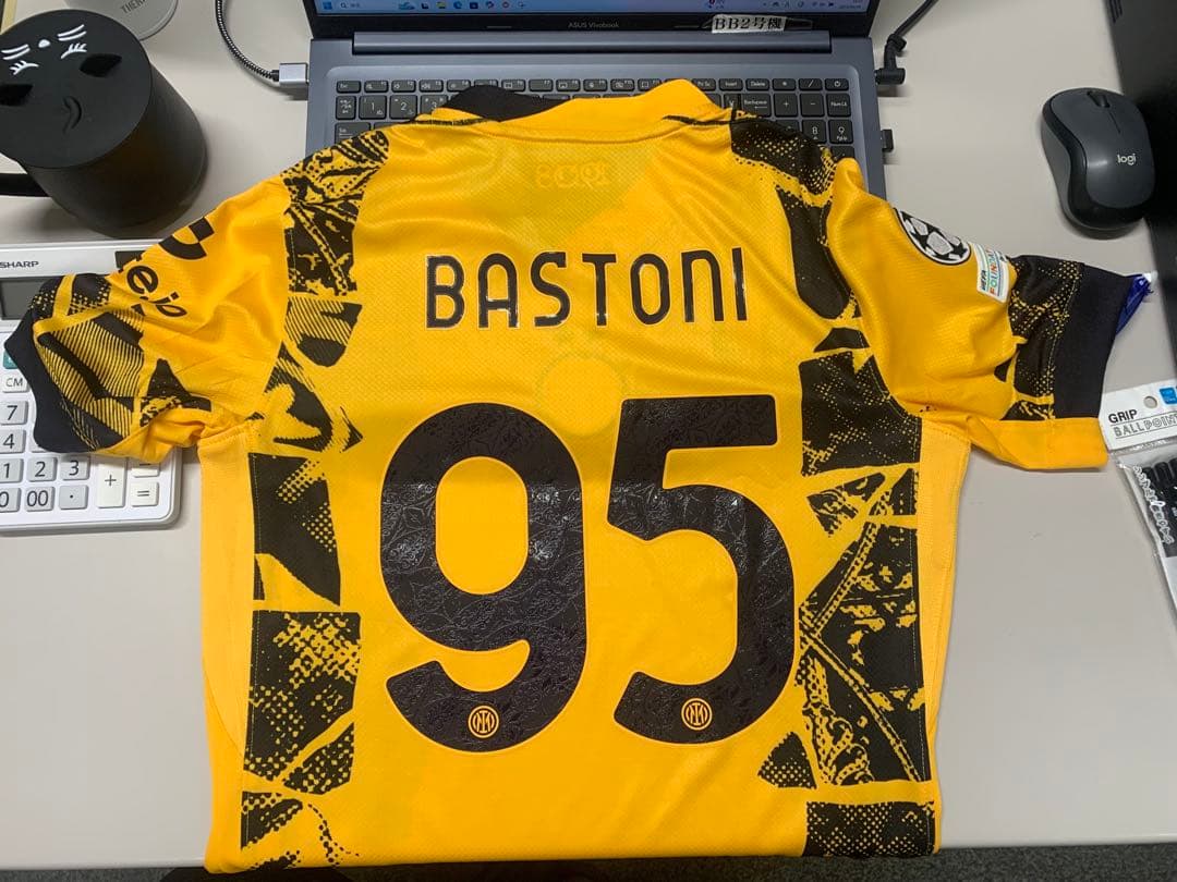 米ミラノ欧冠決勝の子供用ユニフォームLコード