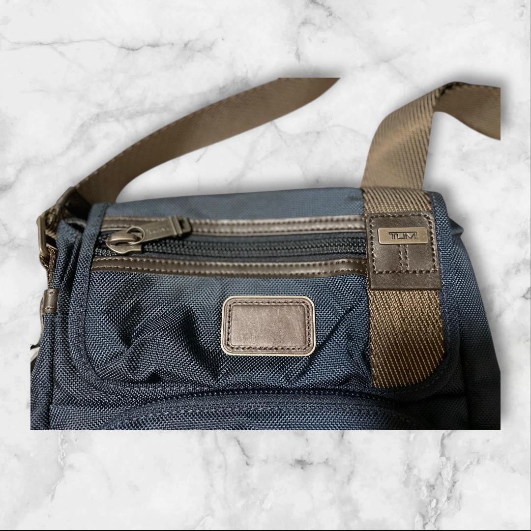 TUMI ショルダーバッグ ネイビー×ブラウン 斜め掛け 正規品