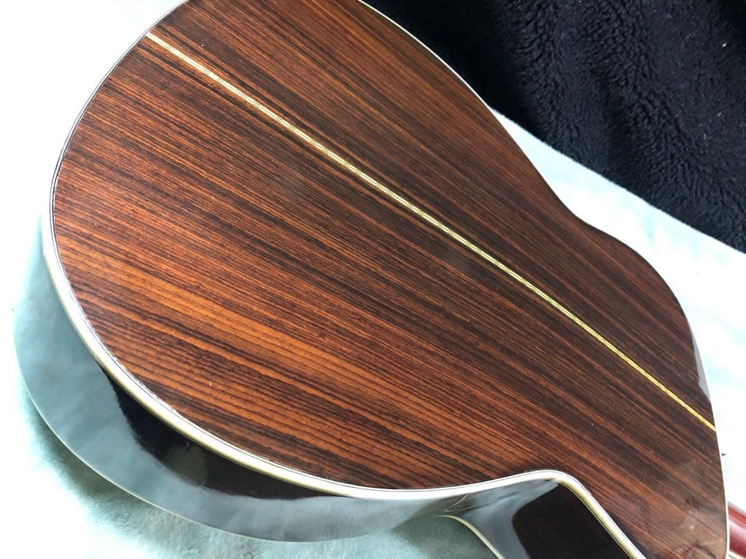 Y*I様 70年代　モーリス　F-30 縦ロゴ