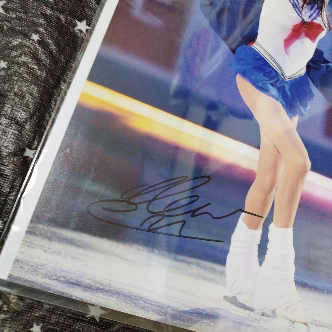 エフゲニアメドベージェワ　直筆サイン入りフォト　セーラームーンフィギュアスケート
