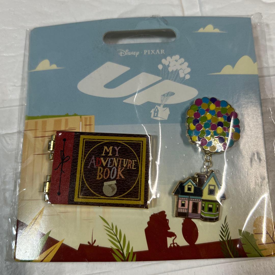 カールじいさんの空飛ぶ家　ピンバッチ　海外限定　レア