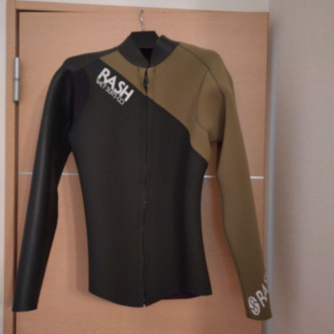 RASH タッパー ブラック/オリーブ 美品ほぼ新品