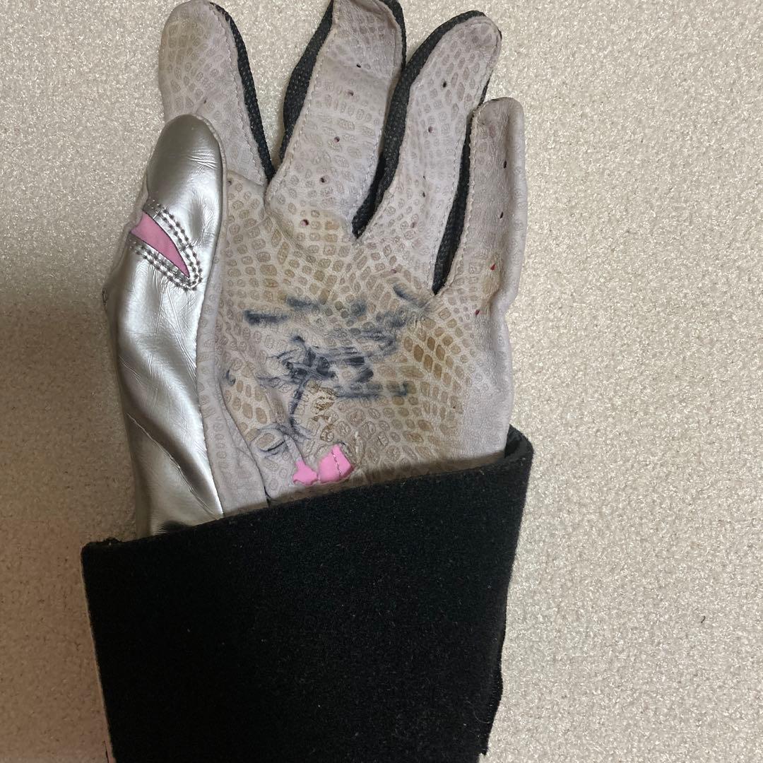 松田宣浩選手 アンダーアーマー グローブ サイン入り