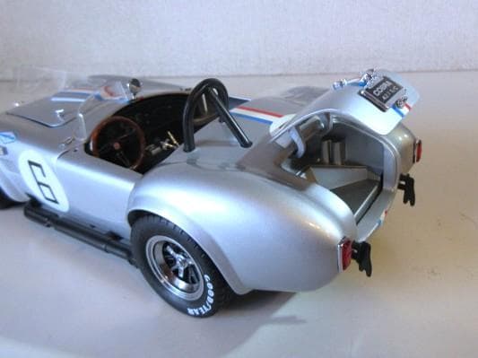 特価 京商 (1/18) コブラ 427S/C