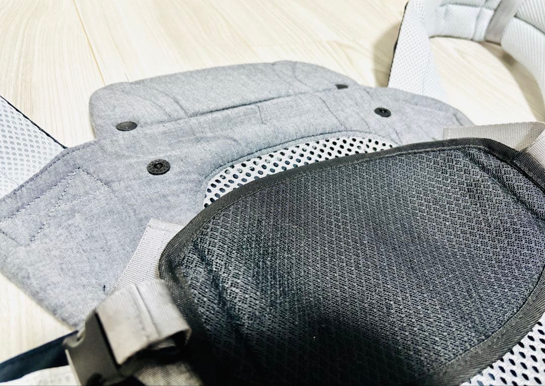 【美品 箱つき】ミキハウス×ポグネー ベビーキャリア 抱っこひも