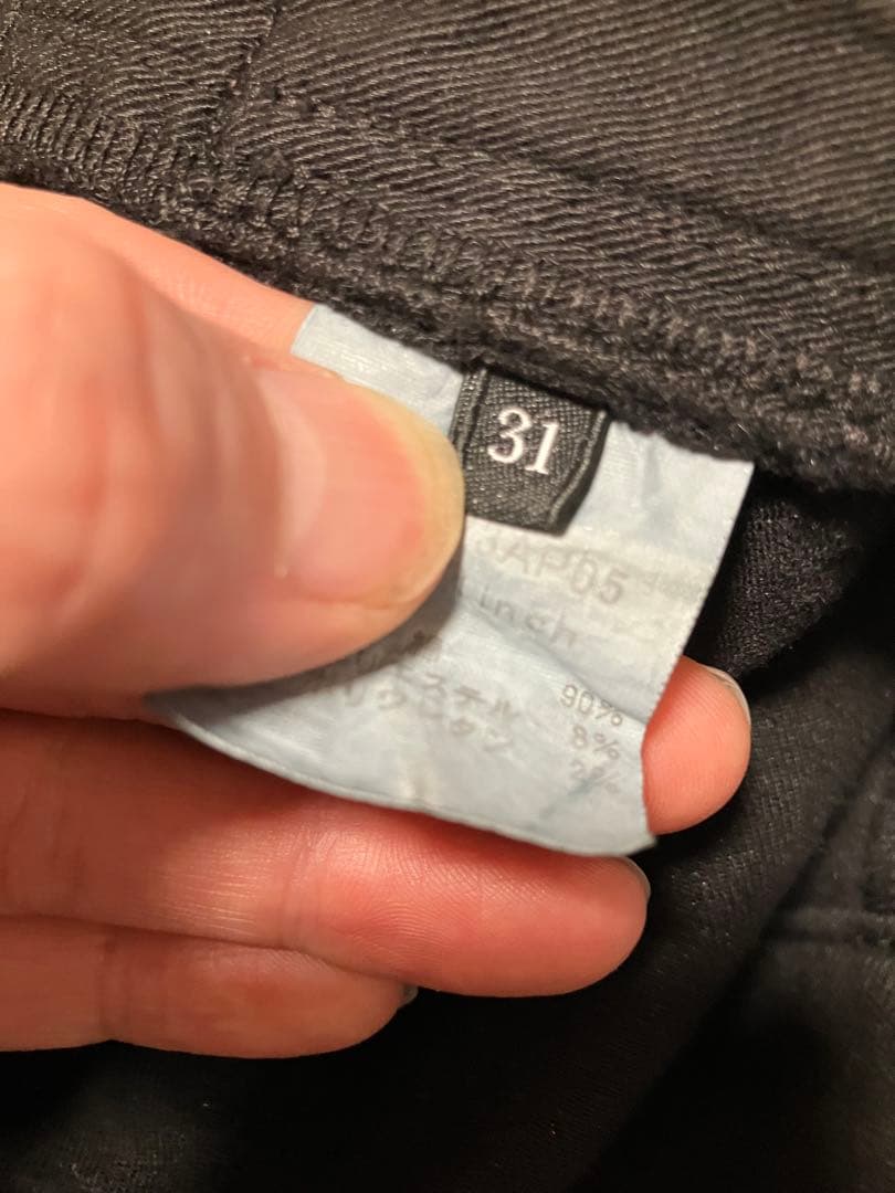 ヒステリックグラマー　ブラック　スタッズデニム　31インチ　ひざ開き加工