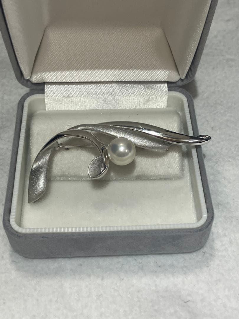 パールブローチ　南洋真珠　9.7mm