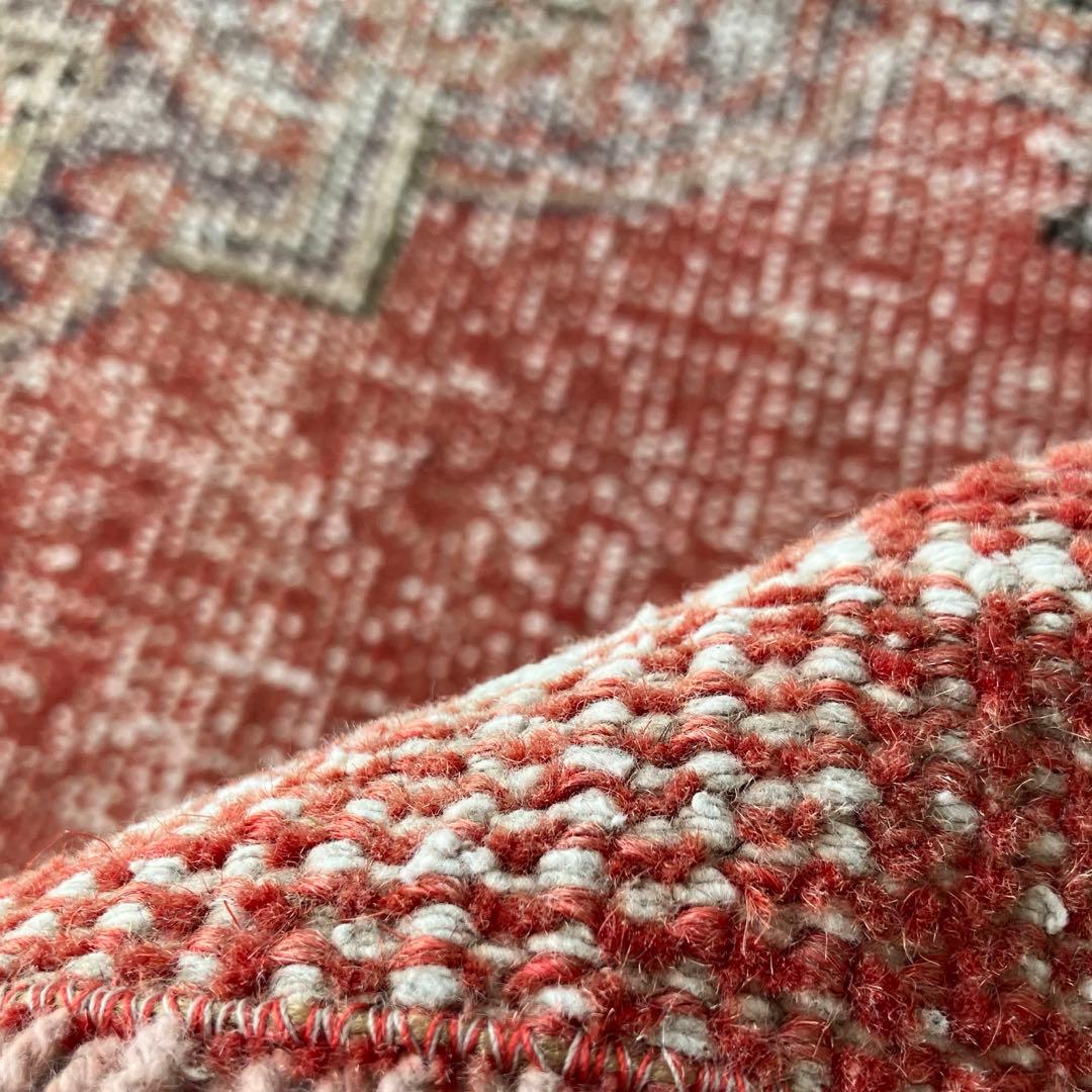 シャビーレッドコーラル116×174ブラック　メダリオン　トルコヴィンテージラグ