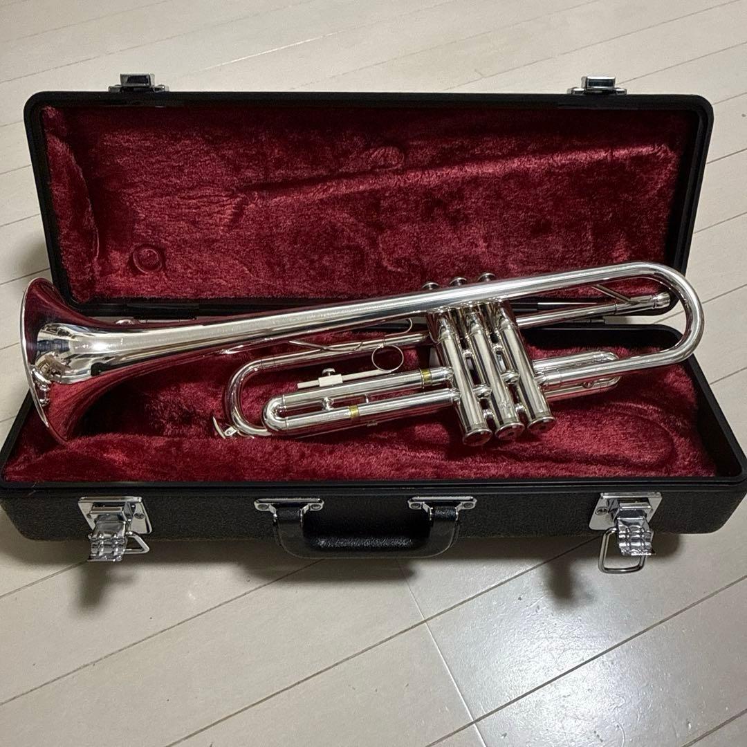 YAMAHA YTR1335トランペット マウスピース付き