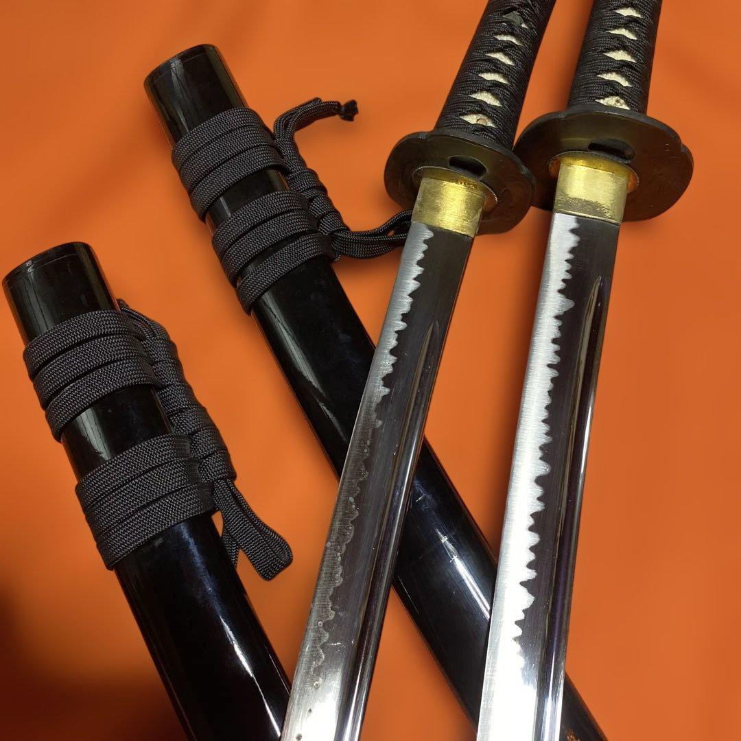 高級居合刀大小２本 黒柄 竹笹木瓜黒鍔 黒呂鞘