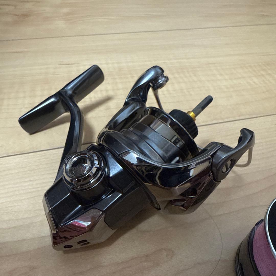 SHIMANO TWIN POWER スピニングリール　C2000S