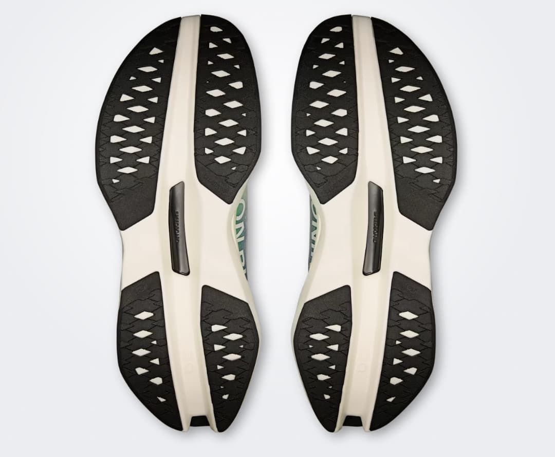 on Cloudboom Max メンズ 28センチ