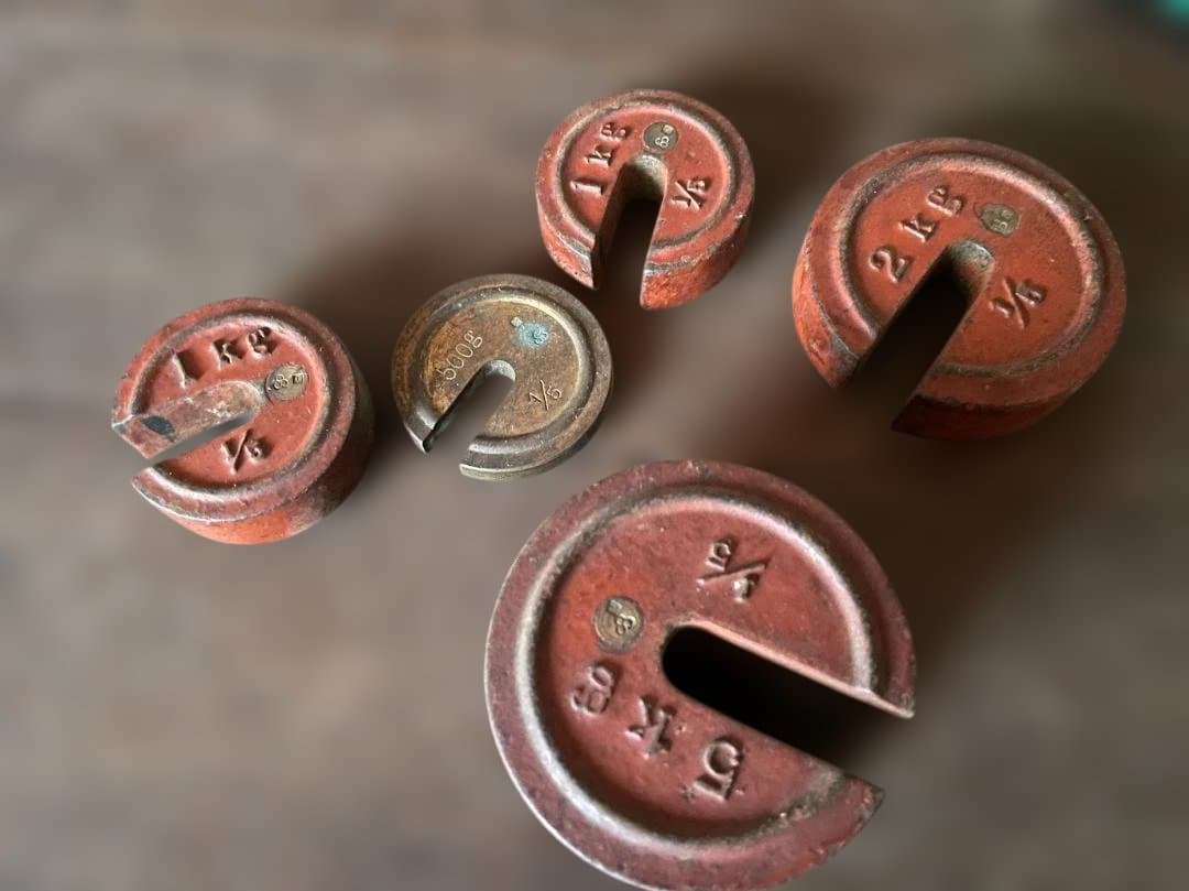 【創業100年お茶屋】昭和レトロ 井内衡機 上皿棹はかり 分銅5点 アンティーク