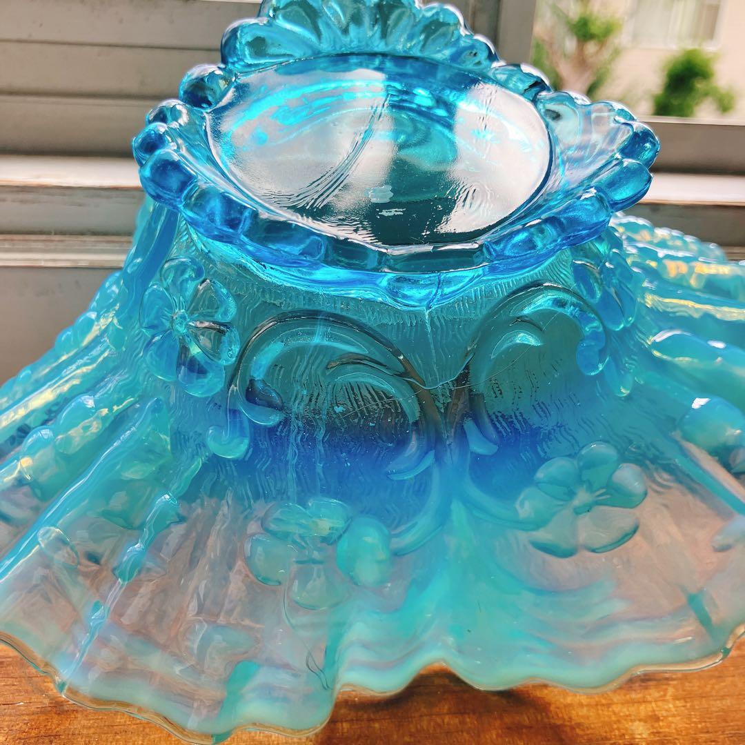 美品 ボーモント・フェントン社 ブルーオパルセント ウランガラス フリル ボウル