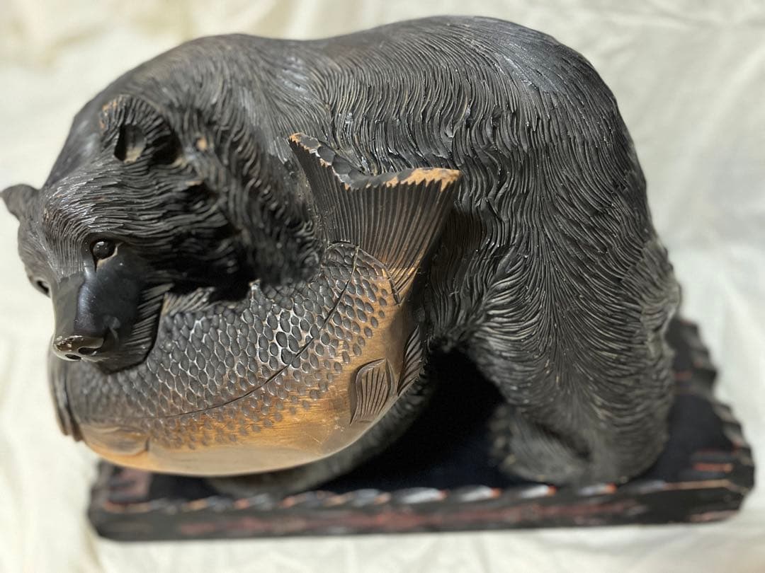 北海道　木彫りの熊　台座付　彫刻 木工品　昭和レトロ　HOKKAIDO BEAR