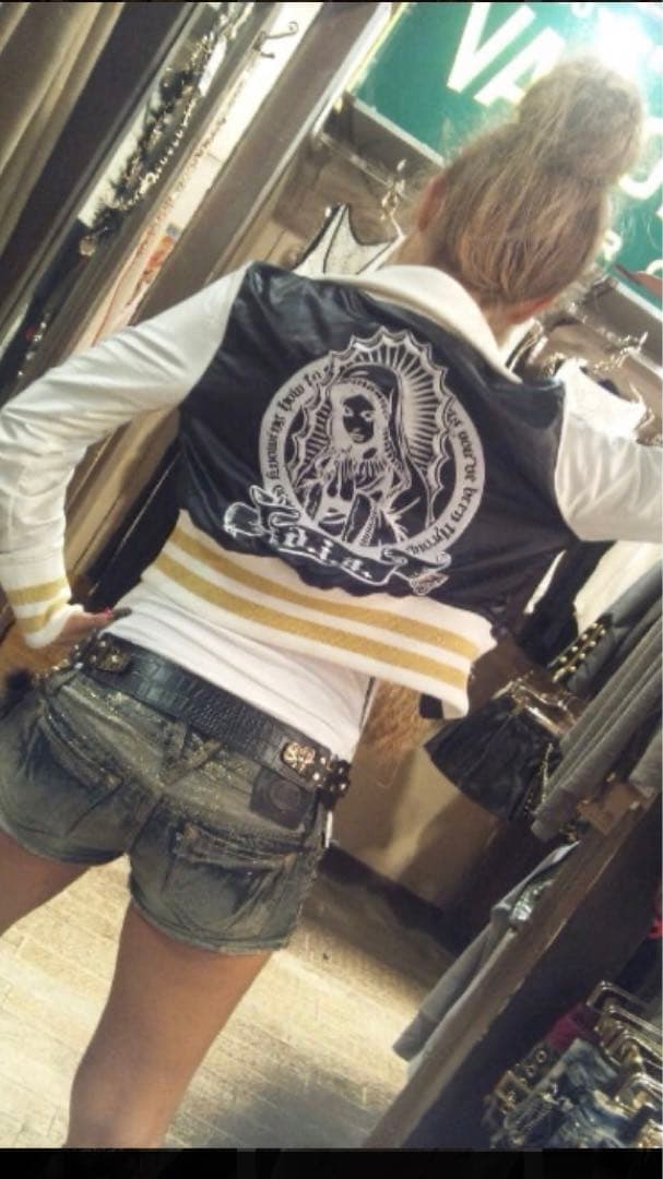 d.i.aダイヤ　新品マリア様刺繍スカジャン