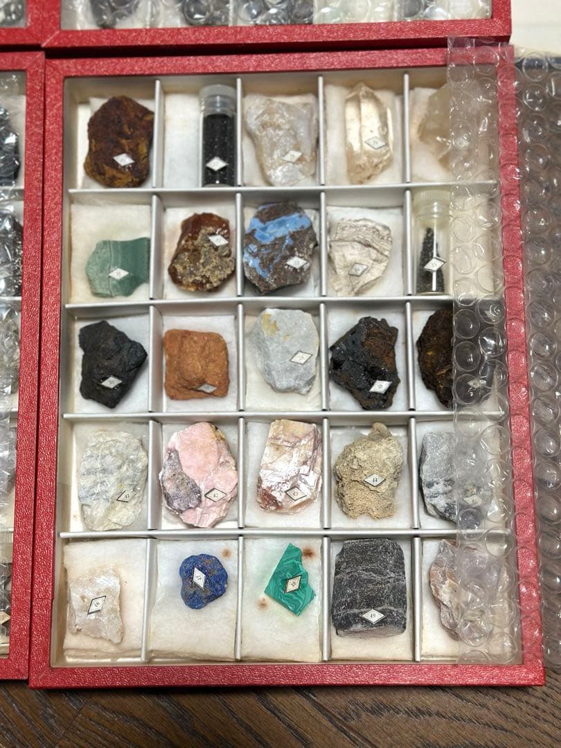 鉱物標本　MINERAL COLLECTION 日本地科学社　鉱物　（ニチカ）