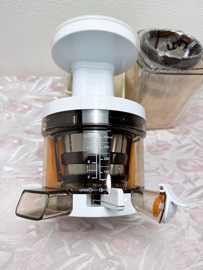 331-【未使用】Hurom スロージューサー H2H ホワイト