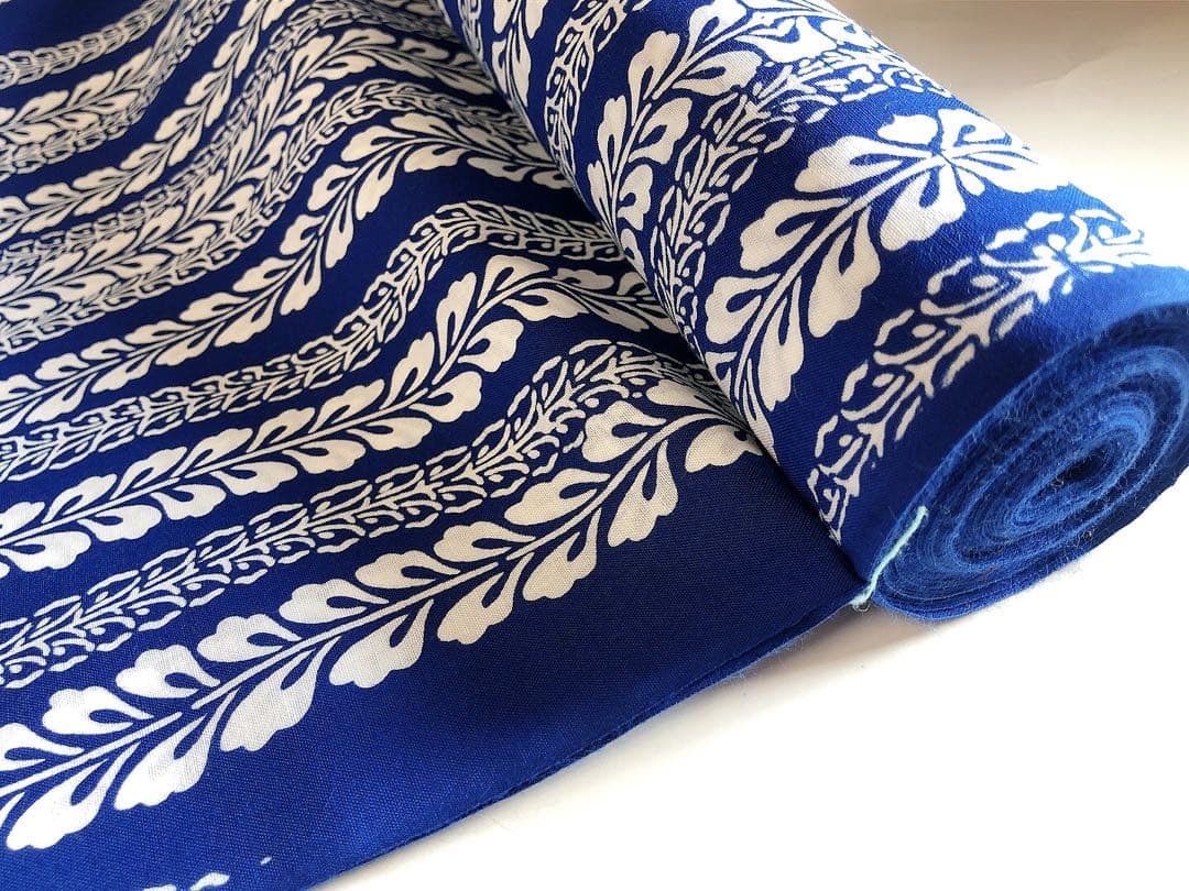 新品未使用　竺仙　浴衣反物 紺色×白しだれ藤葉模様 綿100% 高級ブランドです