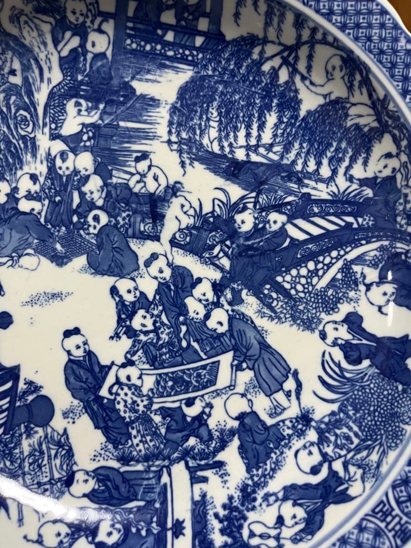 中国美術　中国染付人物文様　絵付大皿　中国ヴィンテージ 刻印あり