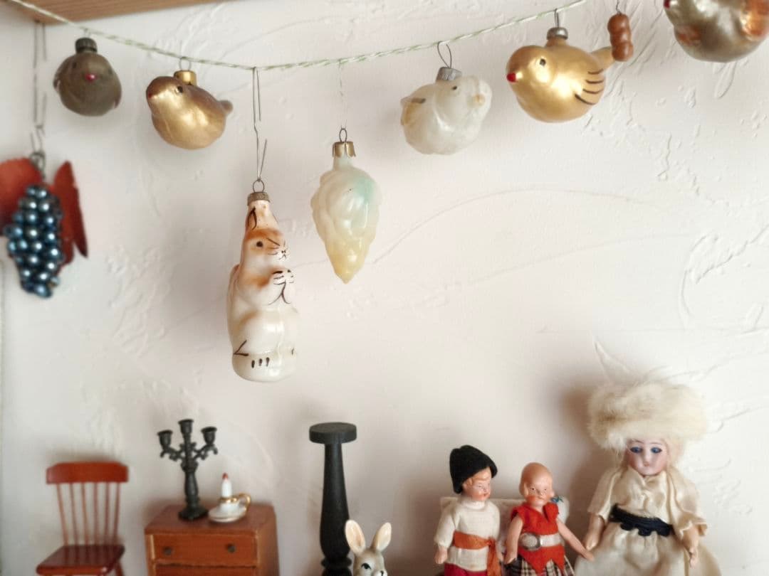 【misen2014さま】vintage ❀ ミルク色ガラスの 素敵なリスさん