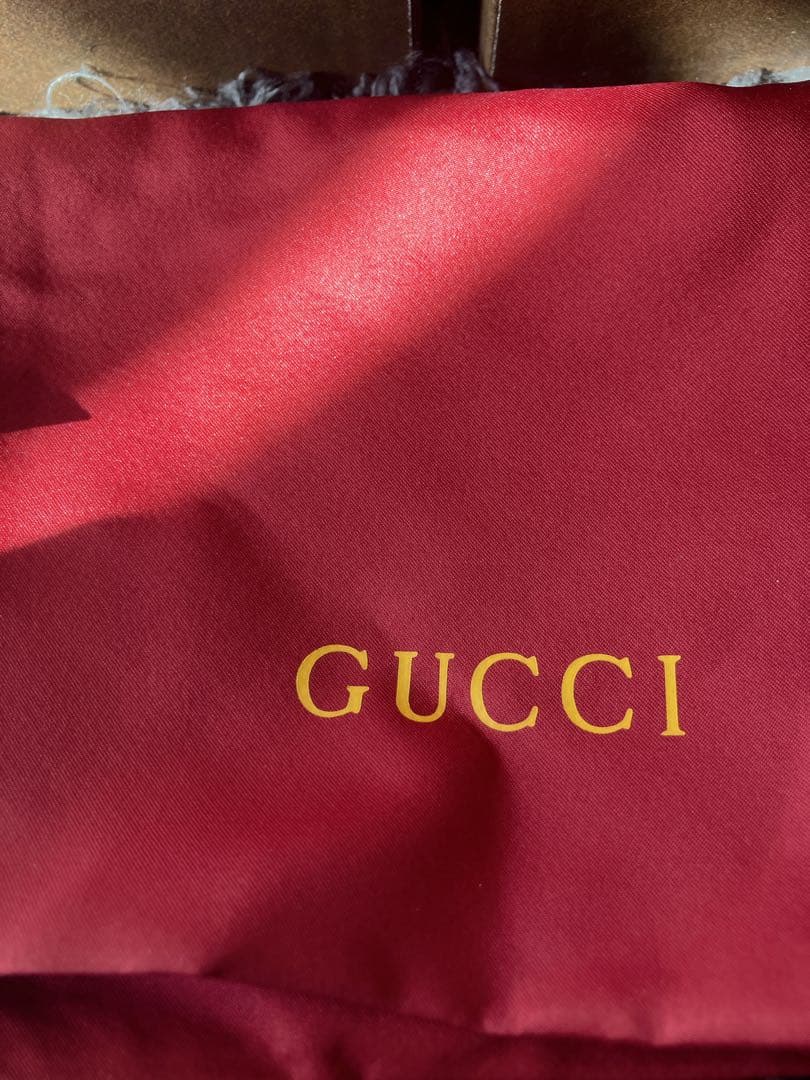 【新品】GUCCI リップケース　ネックレス　ブラック　オシャレ　GG レザー