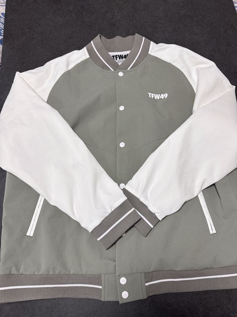 TFW49 グレー ホワイト ジャケット XL