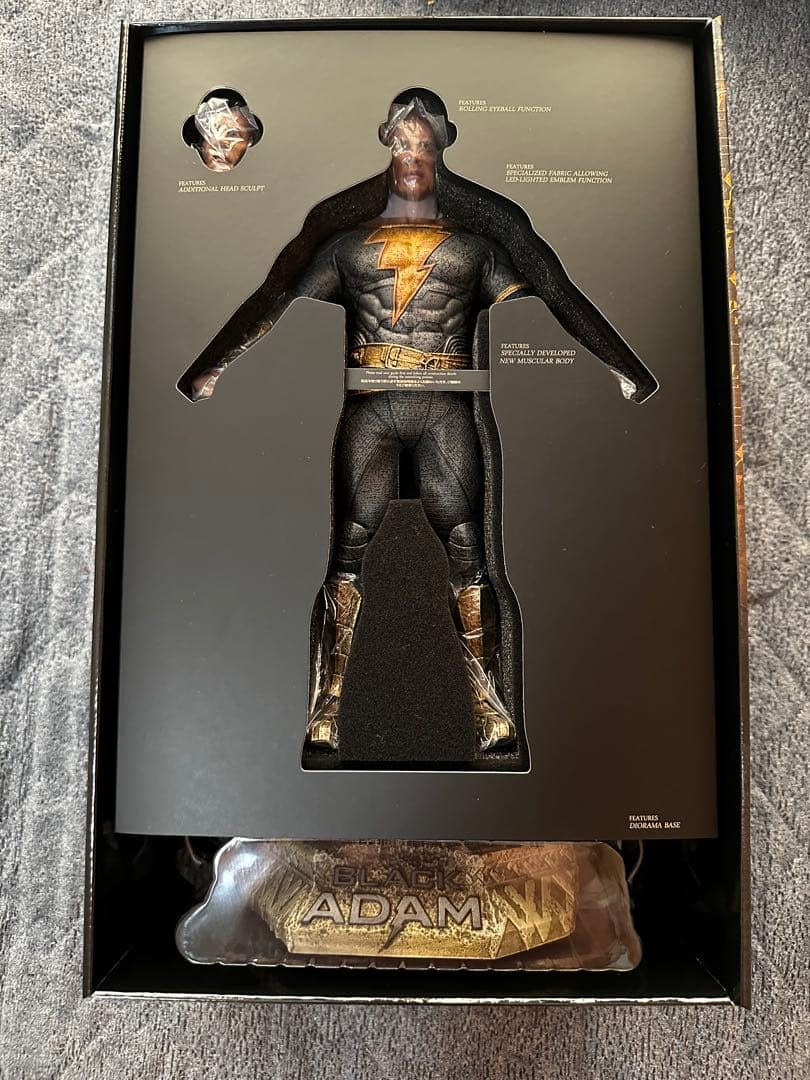 ホットトイズ　ブラックアダム　ゴールデンアーマーver.