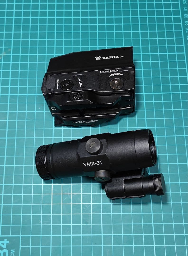 レプリカ　vortex ホロサイトとマグニファイアセット