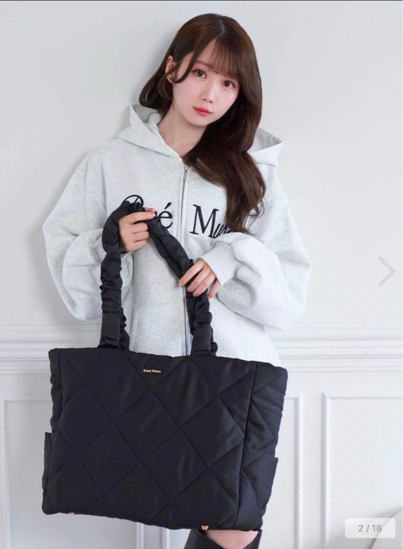 Rosé Muse satin quilting big tote ブラック