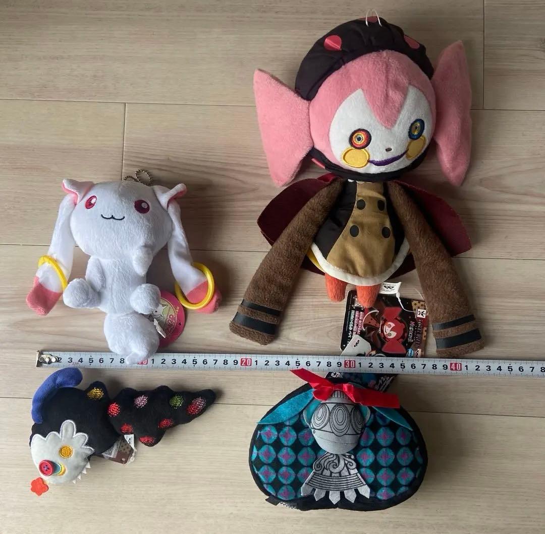 魔法少女まどかマギカ　ぬいぐるみセット　タグ付き　べべ　キュウベイ　ポーチ
