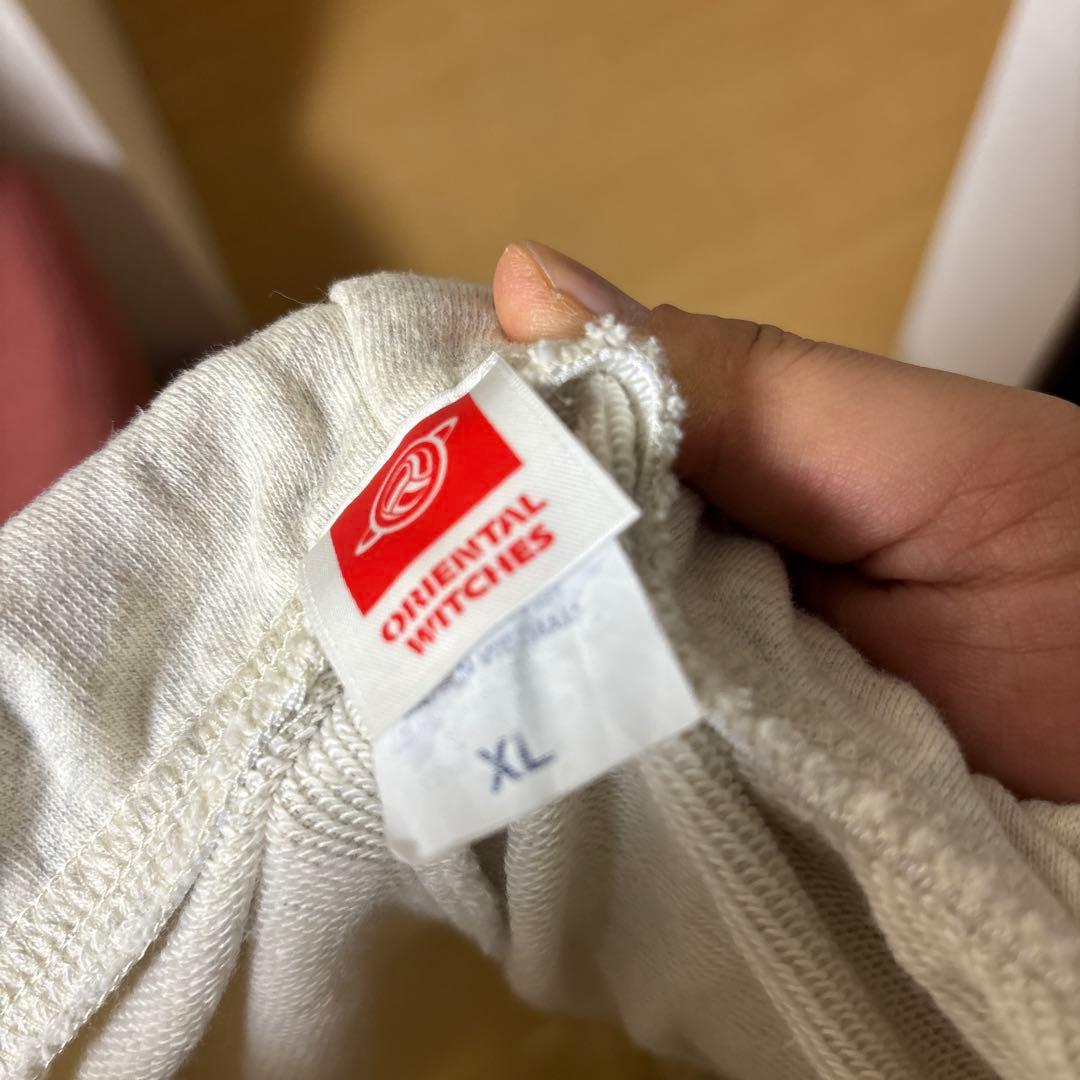 オリエンタルウィッチーズ　スウェット