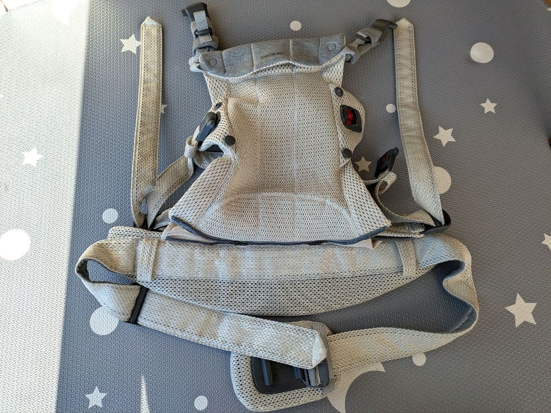(値下げ)BabyBjorn 抱っこ紐 ベビージョルン ハーモニー クリーム 白