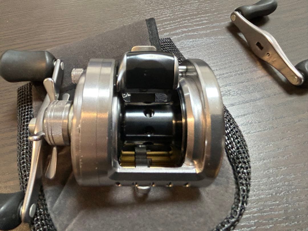 【ohanakg 】SHIMANO 09カルカッタコンクエスト 200DC