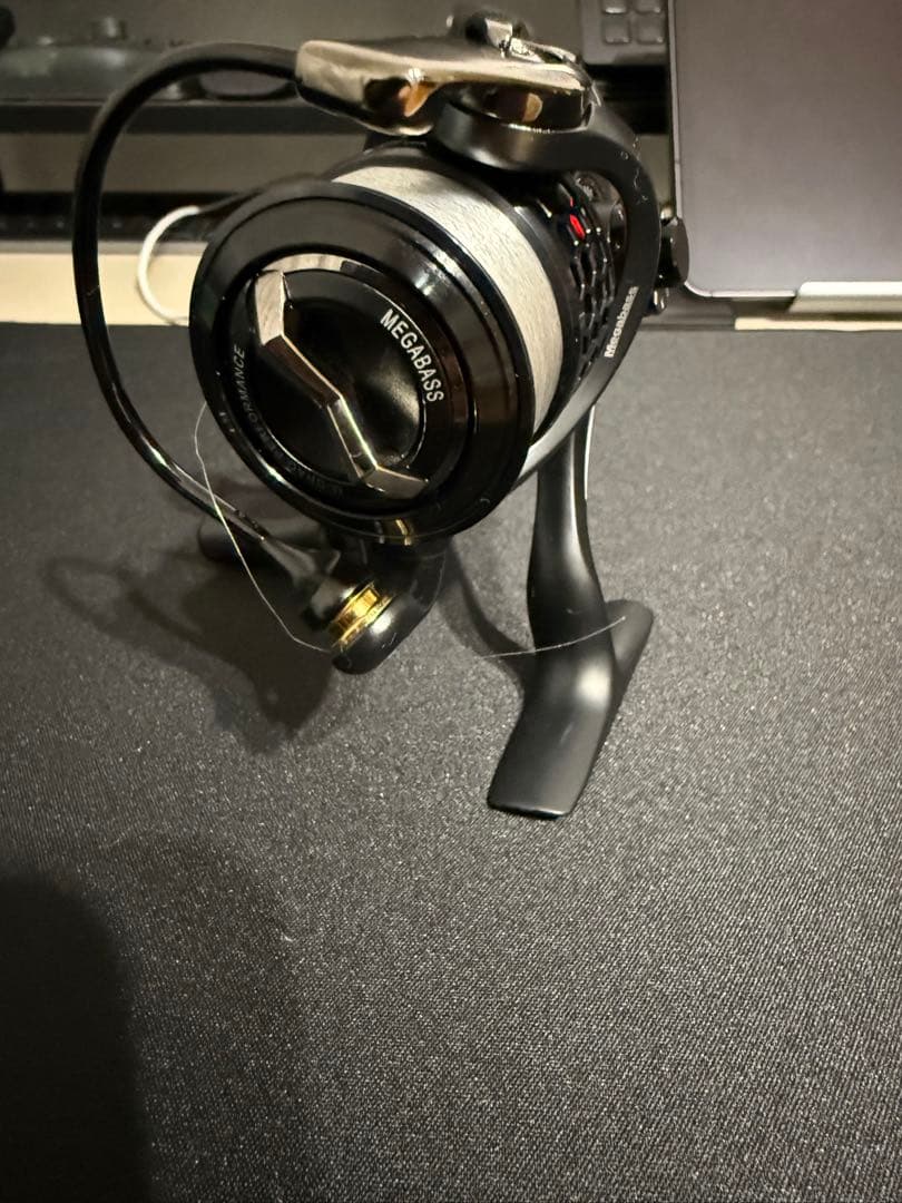 GAUS 20X スピニングリール