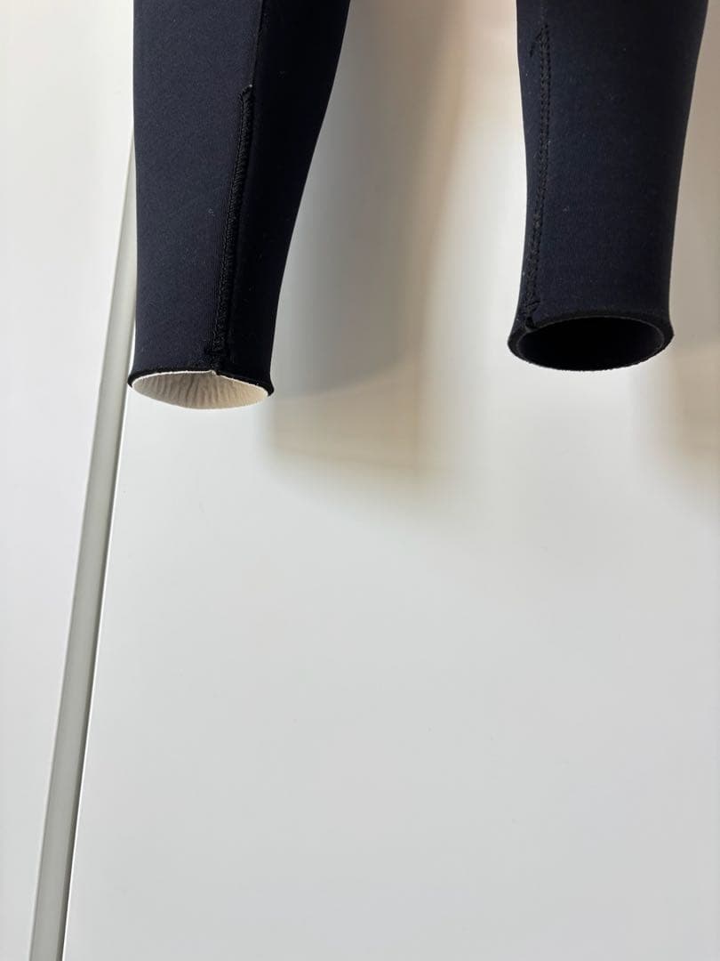 SEVEN 3mmフルスーツ チェストジップ　ウェットスーツ